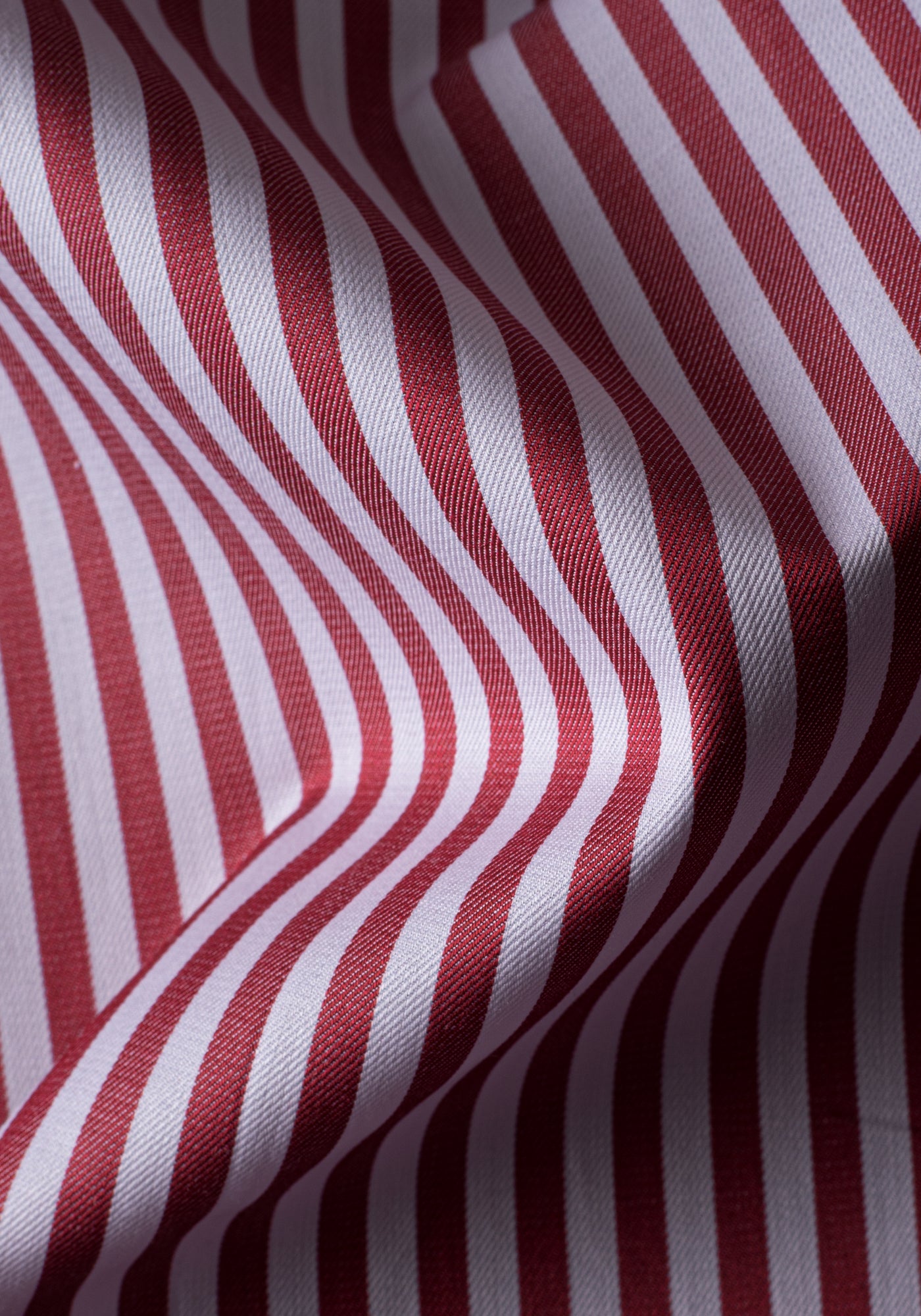 Giza 87 Cotton Bold Red Stripe Signature Twill Shirt