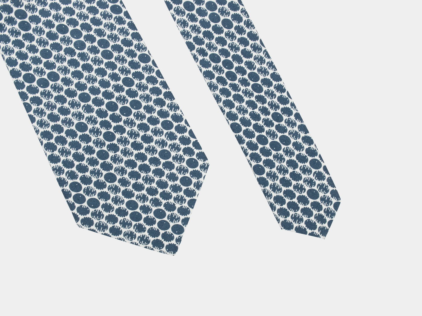 CVT82 / Greenish Print Micro Fiber Tie