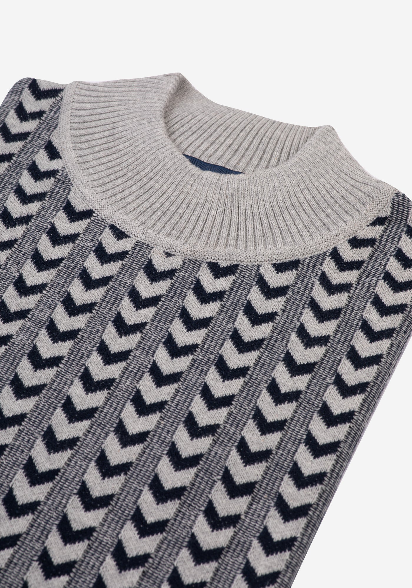 Grey Navy Arrows Pullover